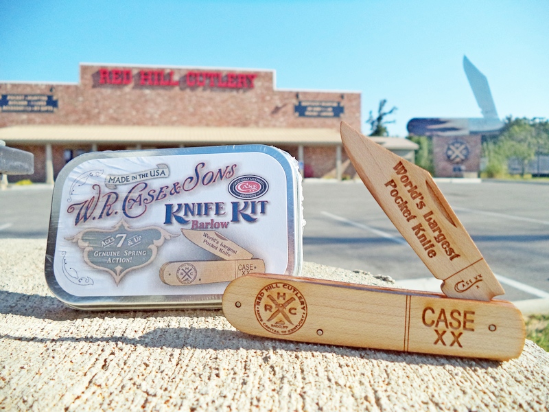 World’s Largest Pocketknife Case Barlow Wood Kit