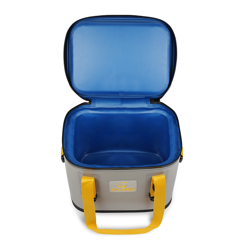 Yukon Outfitters 30 Can Tech Cooler Mountaineer Red Hill Cutlery