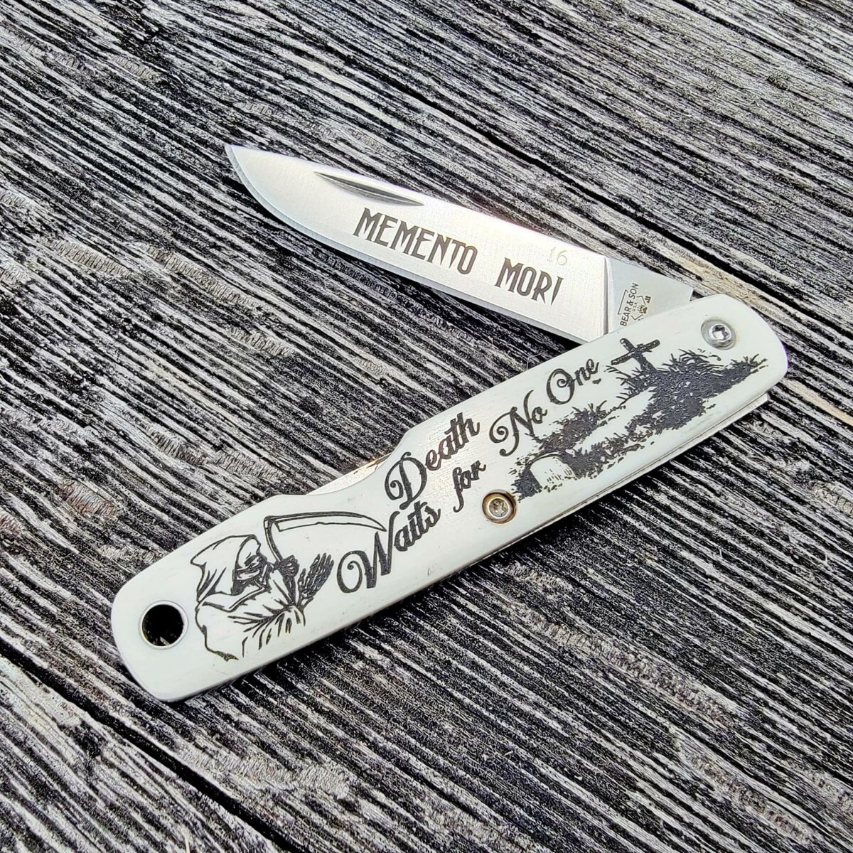 Bear 2024 Memento Mori Bone Pen Knife