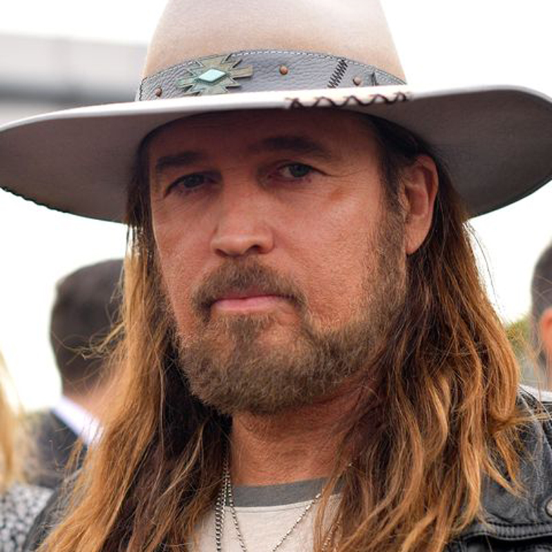 2021--billy-ray-cyrus-miley-cyrus-siblings-family-1556050197_800sq