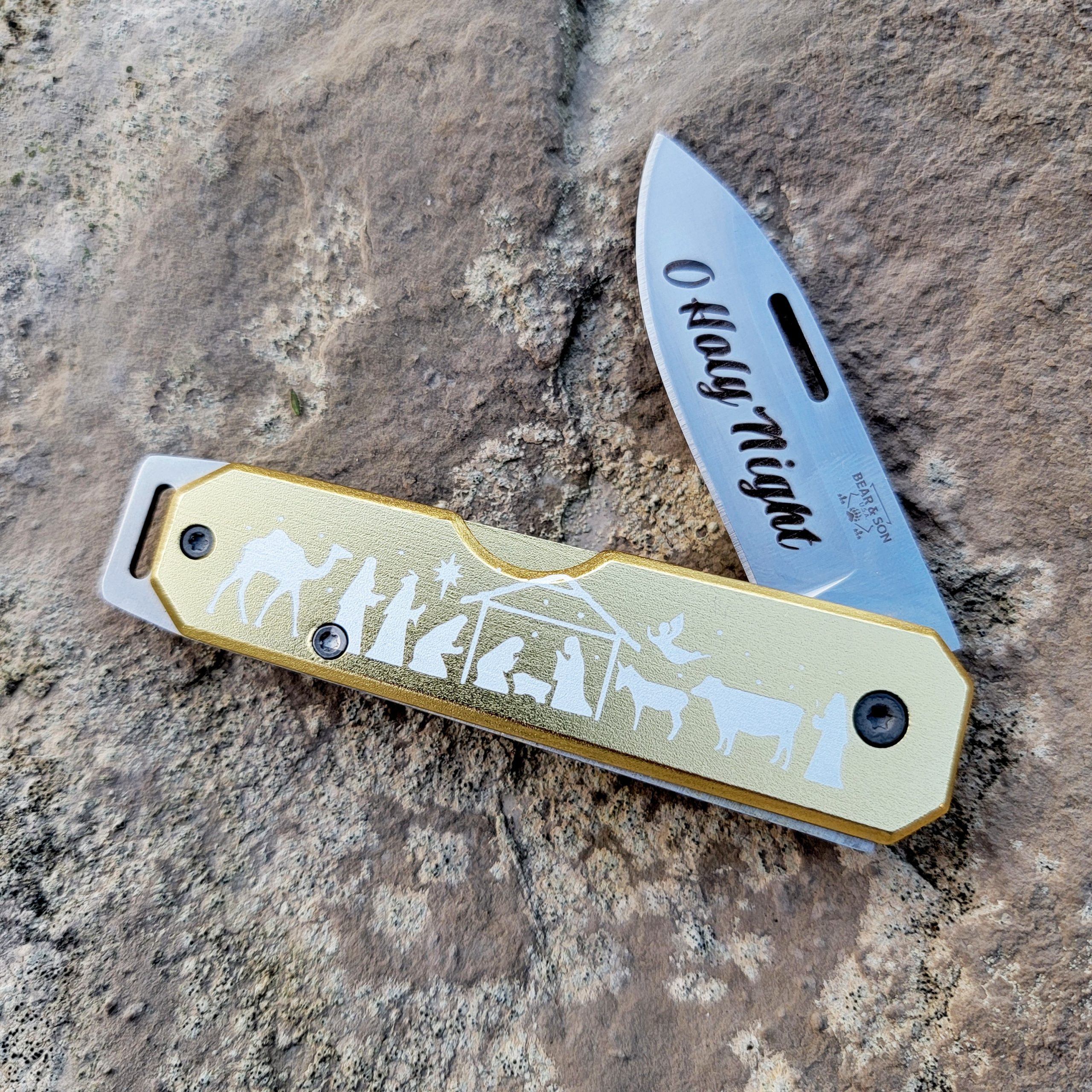 Bear Christmas "O Holy Night" Gold Aluminum Medium Folder