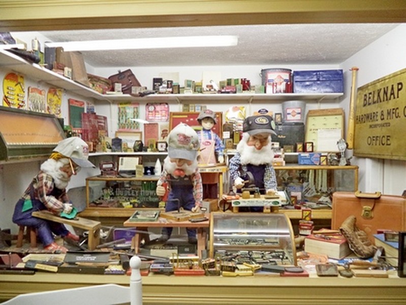 inside Red Hill Cutlery 8 2025