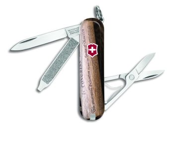Victorinox Swiss Army America 250 Declaration of Independence Classic SD