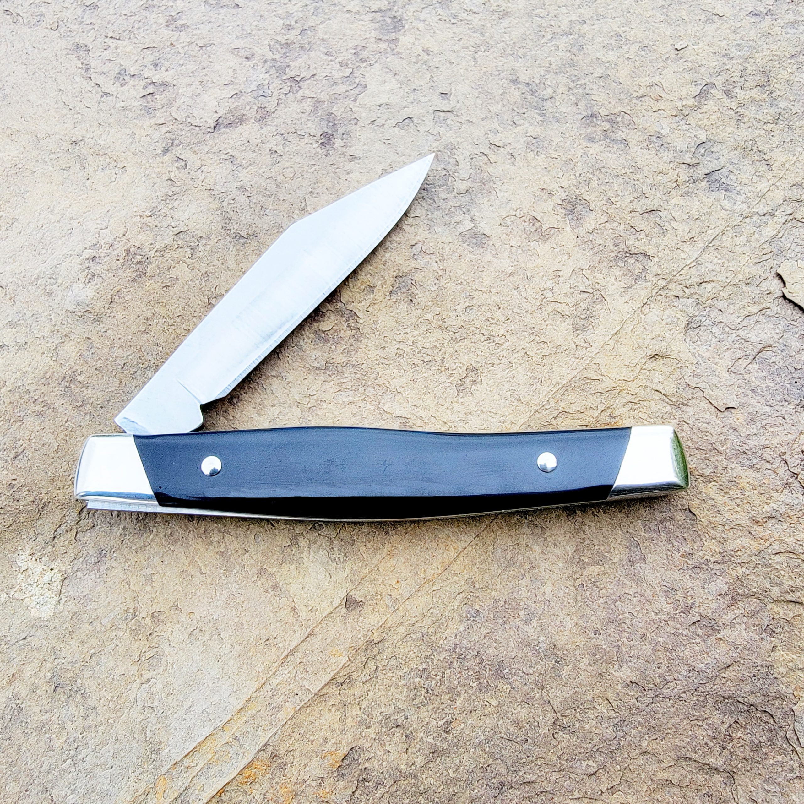 Buck Special Edition Limited RAVEN Black 302 Solitaire - Image 3